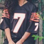 Oversized Jersey Outfit Ideas for Women That Slay Now