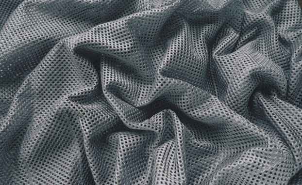 Mesh-vs-Knit-Jersey-for-Warm-Weather