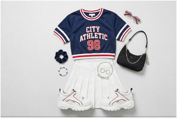 The Classic Baggy Jersey Outfit