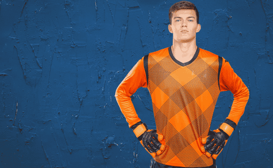 How To Wear A Football Jersey Without Looking Bulky